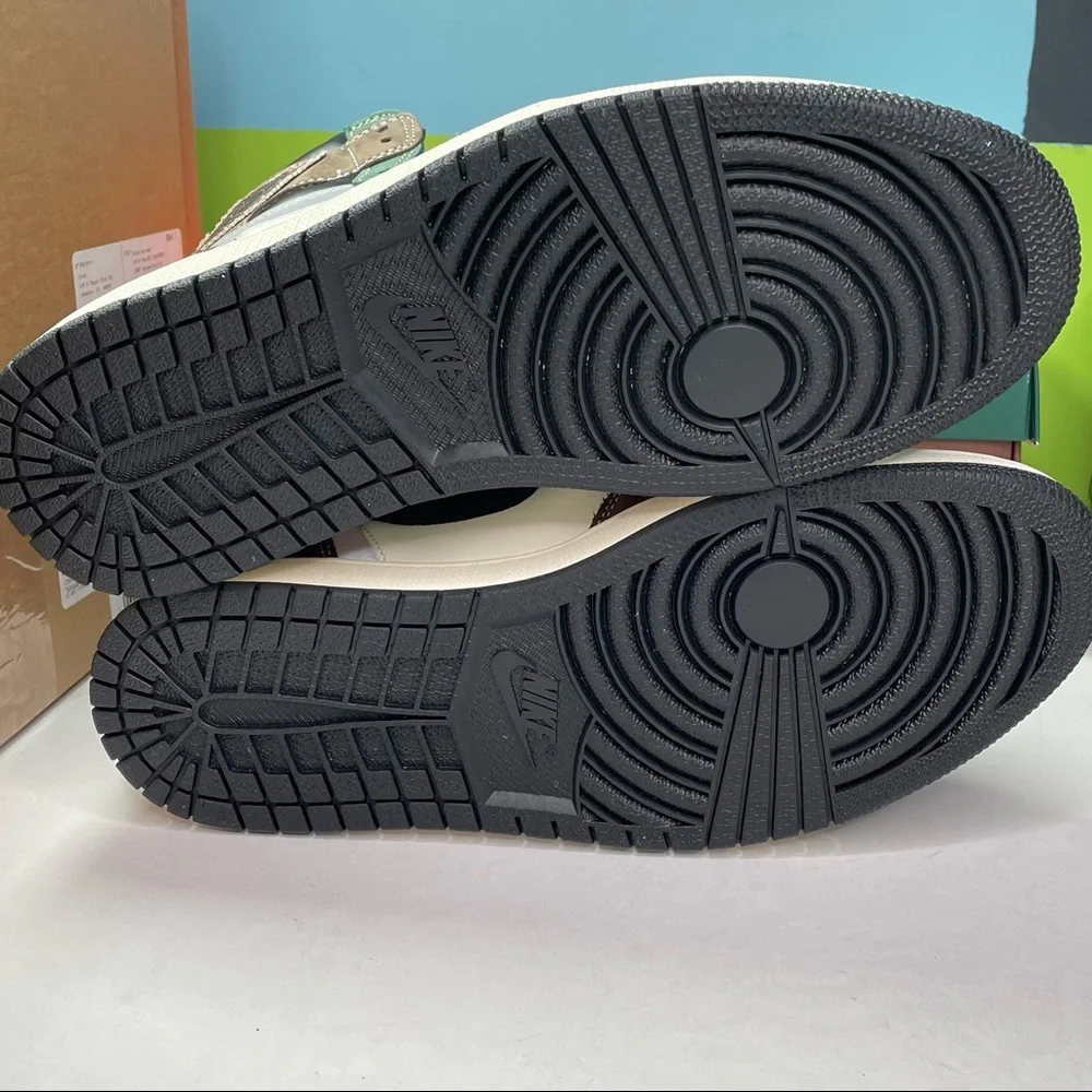 Air Jordan 1 High Retro OG Mens Size 10 Basketball Sneakers Nike Hand Crafted - Picture 8 of 11